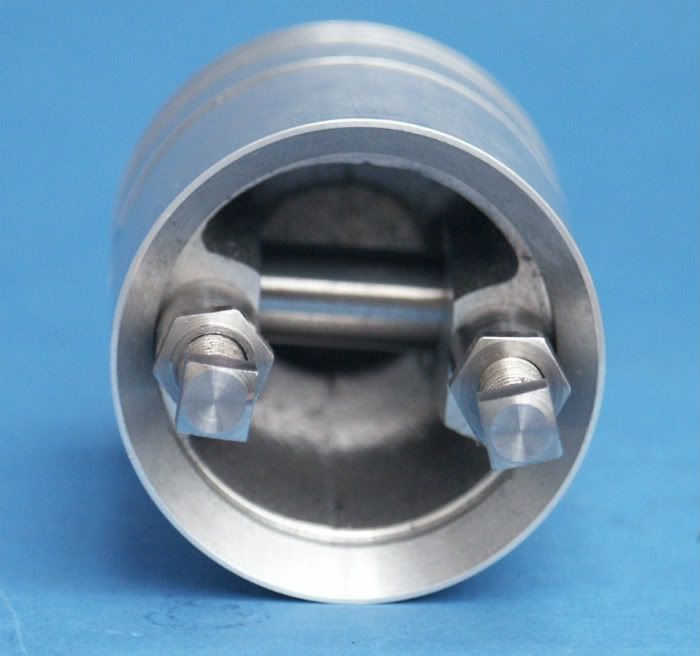 Retaining a steel wrist pin in an aluminum piston Home Model Engine